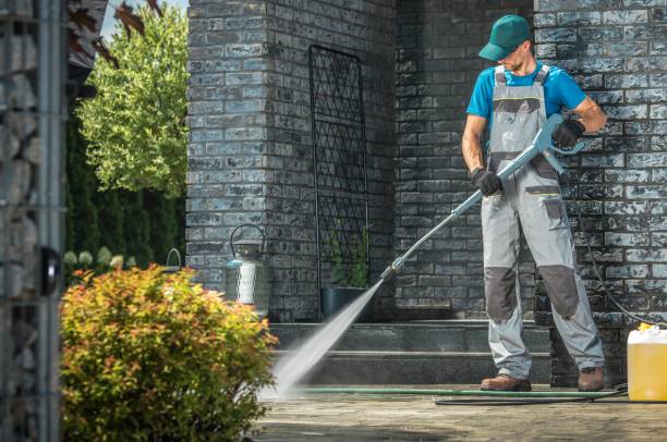 Best Graffiti Removal  in Bannockburn, IL